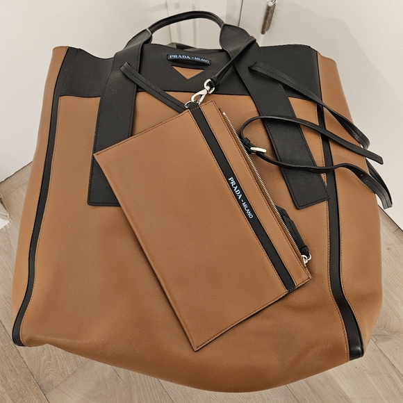 PRADA Grace Lux Large Tote - Picture 2 of 5